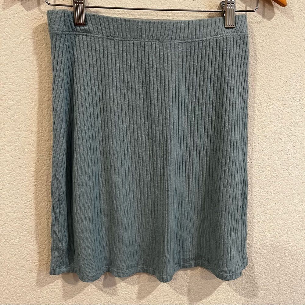 Reformation light blue ribbed skirt Peggy size small